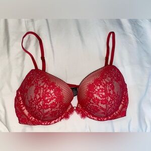 Victoria’s Secret 36B Push-Up Red lace